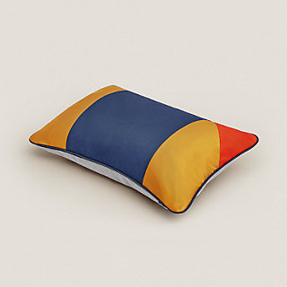 Casaque pillow | Hermès Saudi Arabia